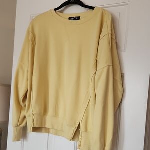 VNYL Women's Casual Yellow Crew Neck Sweater